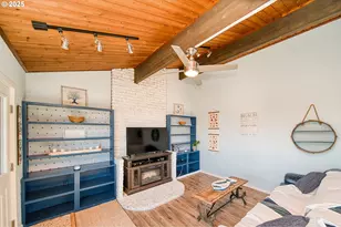 535 SW Cardinal St, Depoe Bay, OR 97341 - Photo 45