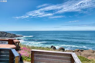 535 SW Cardinal St, Depoe Bay, OR 97341 - Photo 9