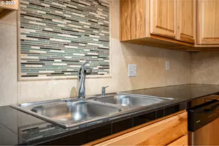 10090 SW Beaverton Hillsdale Hwy, Beaverton, OR 97005 - Photo 13