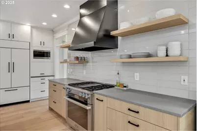 16777 S Kraeft Rd, Oregon City, OR 97045 - Photo 9