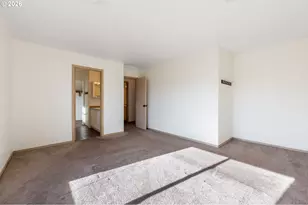 1815 SW Northstar Loop, Troutdale, OR 97060 - Photo 23