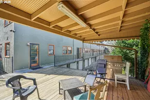 2025 SE Caruthers St, Portland, OR 97214 - Photo 23