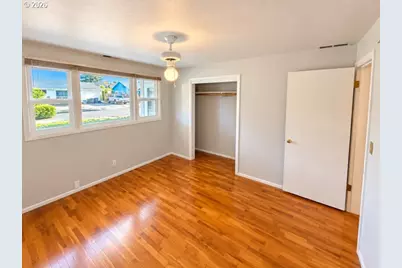 1231 N St, Springfield, OR 97477 - Photo 5