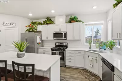 1633 Zoe Ave, Eugene, OR 97404 - Photo 11