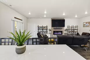 1633 Zoe Ave, Eugene, OR 97404 - Photo 9