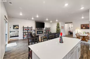 1633 Zoe Ave, Eugene, OR 97404 - Photo 9