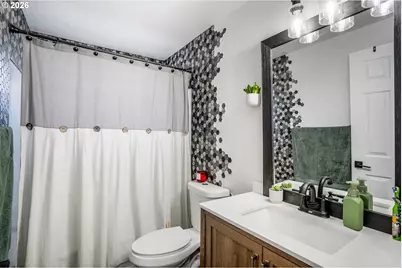 796 S R St, Cottage Grove, OR 97424 - Photo 19