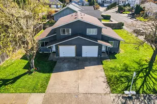 796 S R St, Cottage Grove, OR 97424 - Photo 1