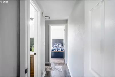 796 S R St, Cottage Grove, OR 97424 - Photo 23