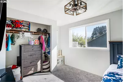 796 S R St, Cottage Grove, OR 97424 - Photo 17