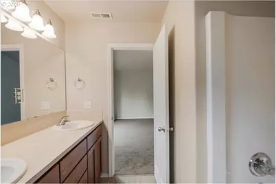 1988 NE 54th Way, Hillsboro, OR 97124 - Photo 21