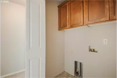 1988 NE 54th Way, Hillsboro, OR 97124 - Photo 33