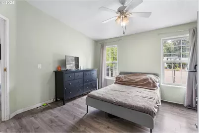 17649 S Greenfield Dr, Oregon City, OR 97045 - Photo 15