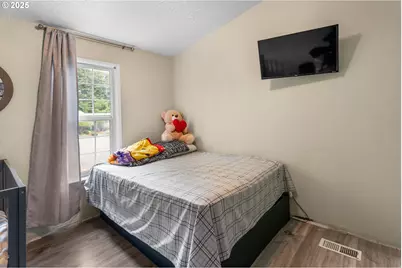 17649 S Greenfield Dr, Oregon City, OR 97045 - Photo 19