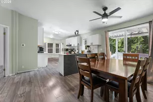 17649 S Greenfield Dr, Oregon City, OR 97045 - Photo 9