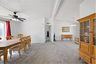 25017 Dunham Ave, Veneta, OR 97487 - Photo 7