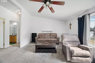 25017 Dunham Ave, Veneta, OR 97487 - Photo 23