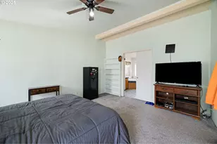 25017 Dunham Ave, Veneta, OR 97487 - Photo 15