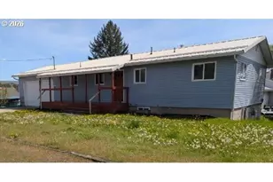 1380 Detroit St, Elgin, OR 97827 - Photo 1