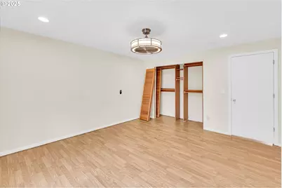[Address not provided], Beaverton, OR 97008 - Photo 13