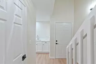 108 NE Powderhorn Dr, Corvallis, OR 97330 - Photo 3