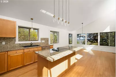 5844 SW Ralston Dr, Portland, OR 97239 - Photo 7