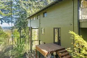 5844 SW Ralston Dr, Portland, OR 97239 - Photo 37