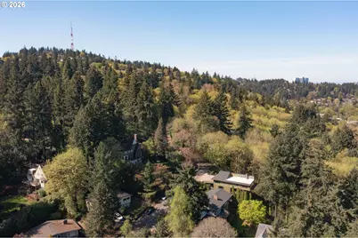 5844 SW Ralston Dr, Portland, OR 97239 - Photo 41