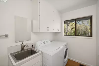 5844 SW Ralston Dr, Portland, OR 97239 - Photo 23