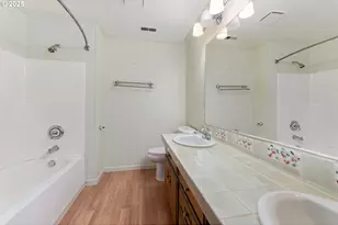 8635 NW Ash St, Portland, OR 97229 - Photo 29