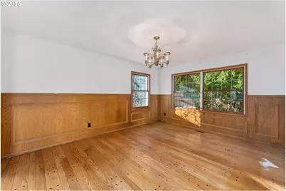 8635 NW Ash St, Portland, OR 97229 - Photo 5
