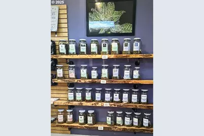 1890 NE Capitol St, Salem, OR 97301 - Photo 3