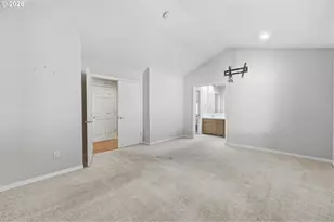 18260 SE River Rd, Milwaukie, OR 97267 - Photo 17
