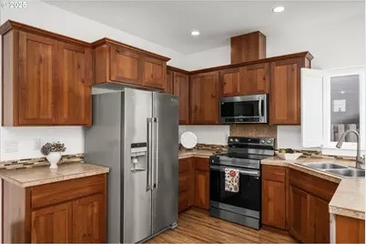 536 Raber Rd, Eugene, OR 97402 - Photo 15