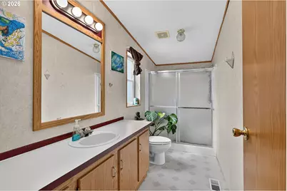 314 S Wayne Rd, Tygh Valley, OR 97063 - Photo 23