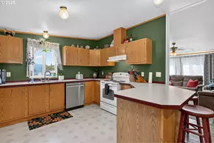 314 S Wayne Rd, Tygh Valley, OR 97063 - Photo 11