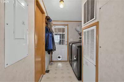 314 S Wayne Rd, Tygh Valley, OR 97063 - Photo 13