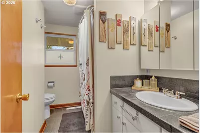 13417 SW 61st Ave, Portland, OR 97219 - Photo 17