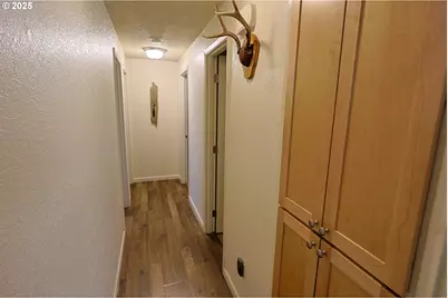 1125 Augustine Ave, Coos Bay, OR 97420 - Photo 15