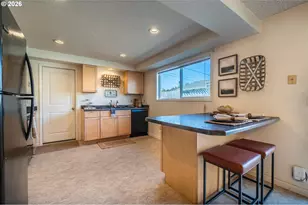 1125 Augustine Ave, Coos Bay, OR 97420 - Photo 29