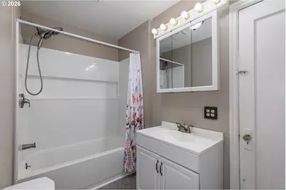 420 E D St, Rainier, OR 97048 - Photo 13