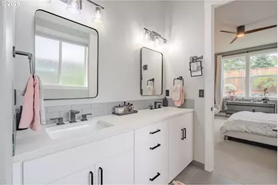 108 W 16th St, La Center, WA 98629 - Photo 25
