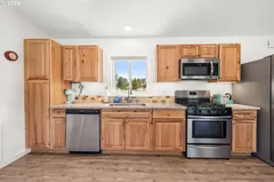 205 9th St, Long Beach, WA 98631 - Photo 11