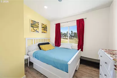 205 9th St, Long Beach, WA 98631 - Photo 15