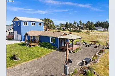 205 9th St, Long Beach, WA 98631 - Photo 31
