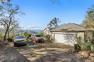 1385 SE Laurel Ct, Roseburg, OR 97470 - Photo 35