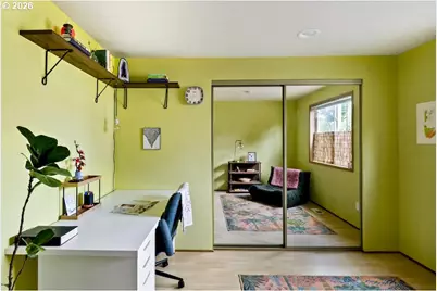 636 SE 84th Ave, Portland, OR 97216 - Photo 17