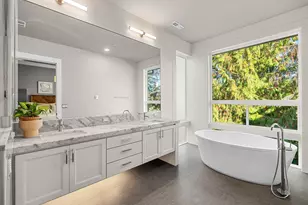 1225 SW Ophelia St, Portland, OR 97219 - Photo 23