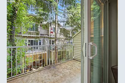 14176 SW Barrows Rd #3, Portland, OR 97223 - Photo 5