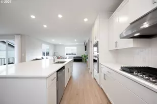 16800 SW Dowitcher Ln, Beaverton, OR 97007 - Photo 11